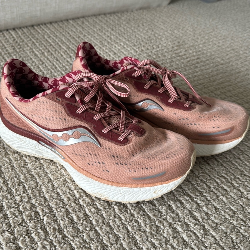 Saucony women’s Triumph 19